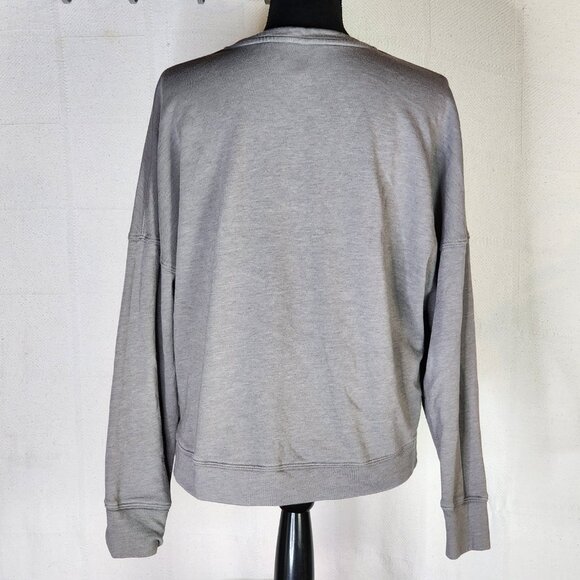 Fabletics Gray Long Sleeve Crew Neck Cropped Soft Fleece Lined Sweatshirt Size L - Picture 11 of 16